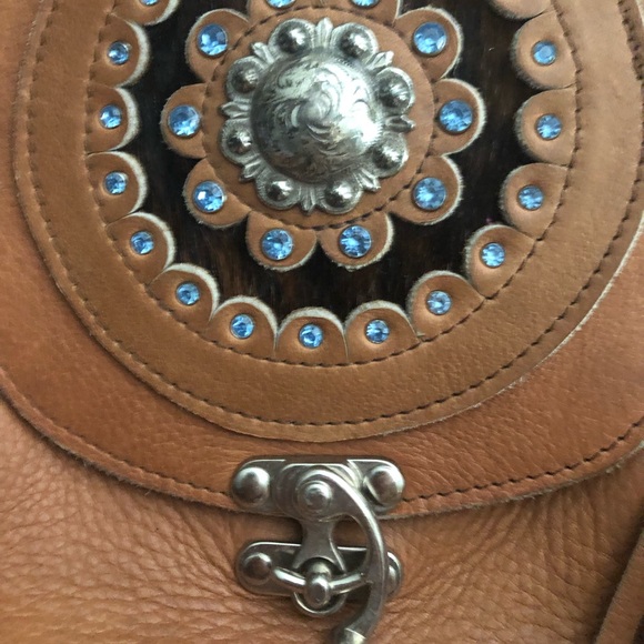 Coachella Vintage handmade leather fringe bag 🌸🍃 - Picture 2 of 5